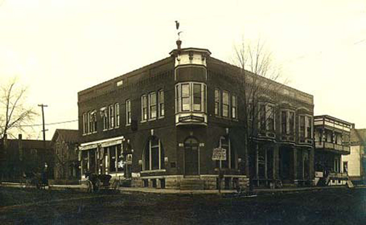 Menomonee Falls Building